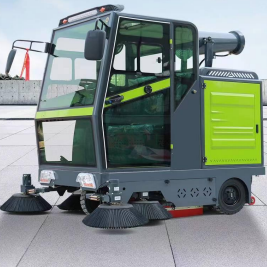 Sweeper leictreach ceithre roth